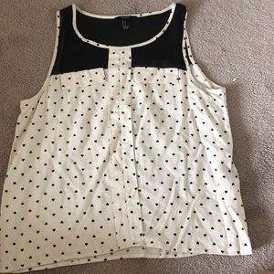 Cute black and white top
